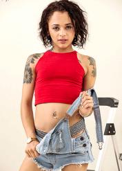 Alissa Avni Holly Hendrix XXX Hoser Small Boobs Pussy Portal Porn