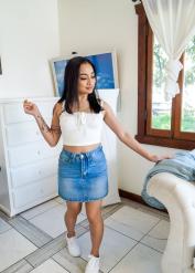 Avery's pussy-licking movie