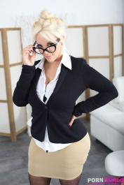 Blondie Fesser's teacher xxx by Porn World
