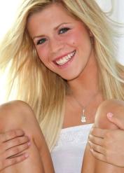 Charlie Lynn XXX Siouxsie Blonde Hotuni Porn