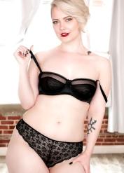 Denali Winter Jasper Stone Damien Thorne XXX Timelivesex Blonde Pinupfiles Com Porn