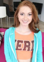 Fiery Natalie Lust - sofa movie - Teen Pies