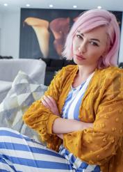 Gambling Jane Wilde and Arietta Adams's blowjob action