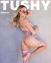 Impeccable Emma Hix at oral scene