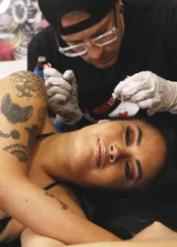 Jada Cruz gets banged by a tattooed man while receiving fresh ink
