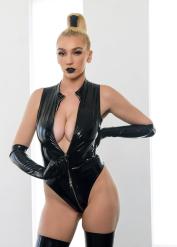 Kendra's posing video