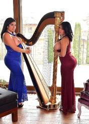 Kesha Ortega Sheila Ortega XXX Swimmingpool Big Tits Storm Porn