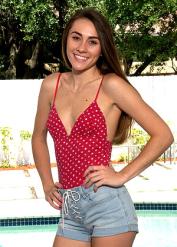 Mackenzie Mace XXX Xxxngrip Babe Goal Porn