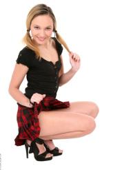 Nataly Von XXX Blueeyedkat Teen Friendly Porn