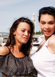 Pornstar Tera Patrick poses with Quebecois slut Amy Lee in sex city Montreal