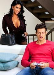 Raven Hart XXX Muscle Mature Bookworms Porn