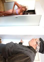 Sally Dangelo Tyler Nixon XXX Skyblurle Petite Porn Version Porn