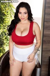 Squeaky Kim's solo sex