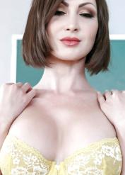Yasmin Scott XXX Liking Big Tits Link Porn