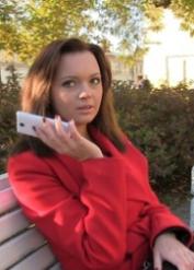 Young amateur Emily Thorne makes a dirty movie with an old man