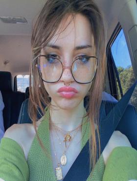 Vivian Bummed