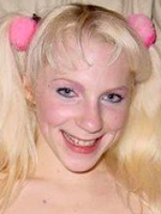 Bisexual Britni