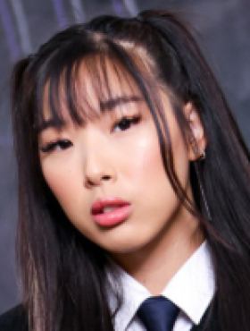 Elle Lee