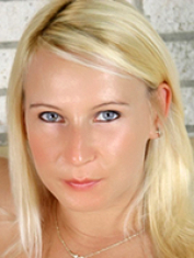 Gina Blonde