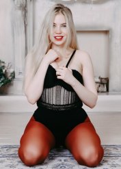 Blonde_pixie