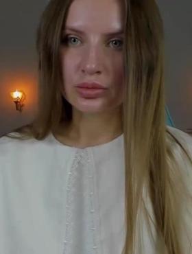 Rachel1blush