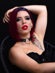 laya_moon