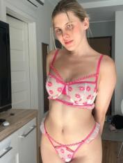 pinkyzora