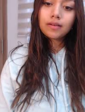 Alicia_grey18